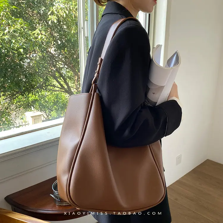 Brown PU Leather Women's Tote Bag Large Capacity Single Shoulder — feature 6