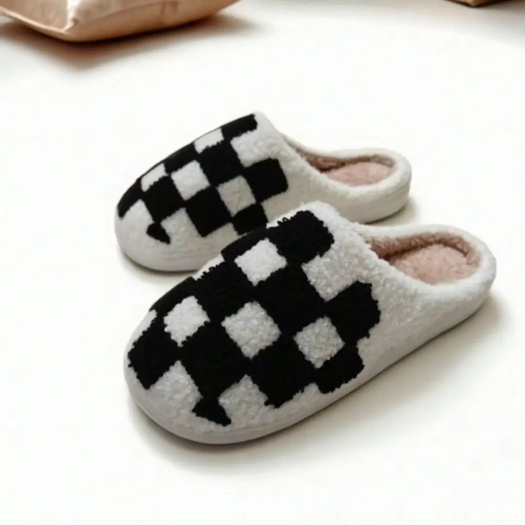 Cross-border popular smiley face cotton slippers men and women couple cotton slippers home indoor cute thick bottom cartoon non-slip slippers