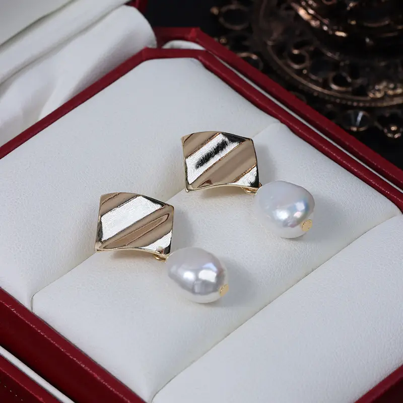 Geometric Pearl Earrings for Women Wholesale - Image 6