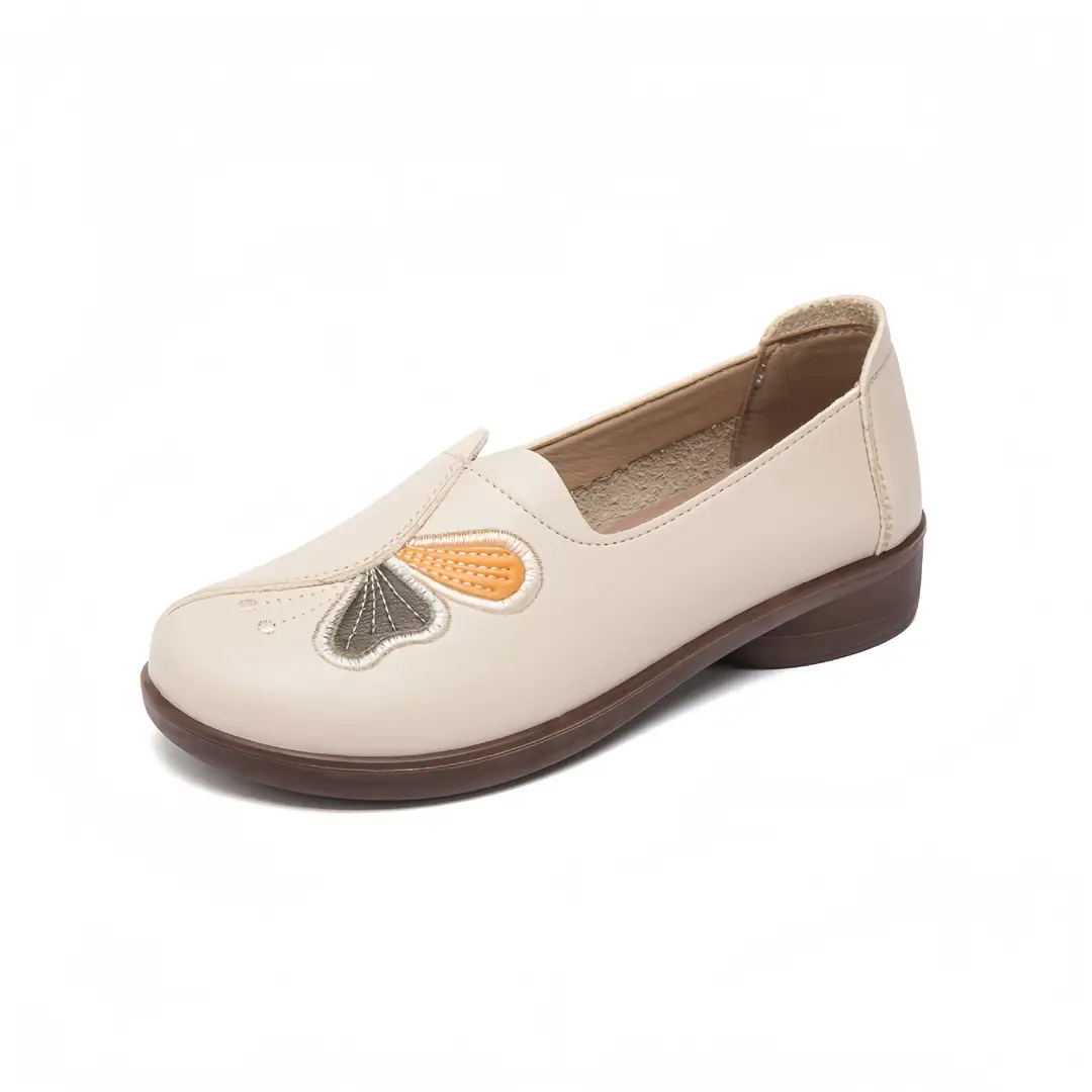Spring and Autumn Style Soft Leather Shoes for Middle-Aged and Elderly Women, Flat-Soled Mom Shoes, Non-Slip Soft-Soled Leather Shoes for the Elderly, Comfortable and Versatile - Image 4