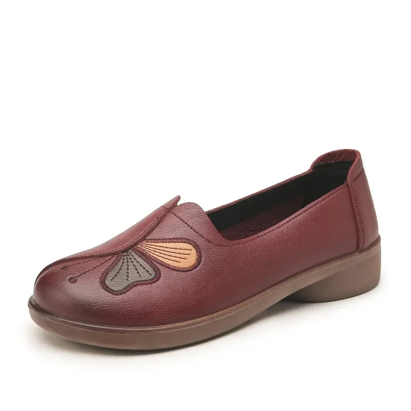 Spring and Autumn Style Soft Leather Shoes for Middle-Aged and Elderly Women, Flat-Soled Mom Shoes, Non-Slip Soft-Soled Leather Shoes for the Elderly, Comfortable and Versatile - Image 2