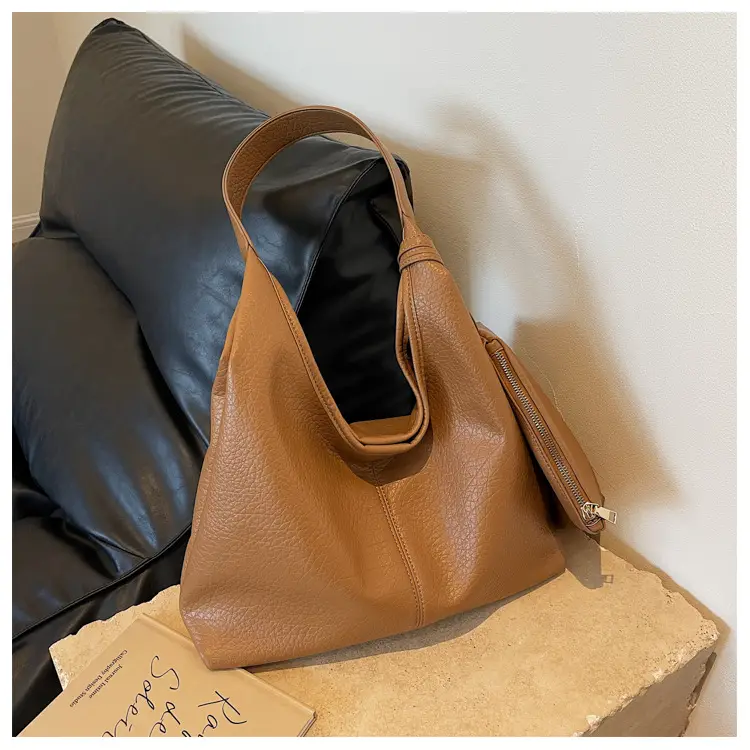 Women Large Capacity Textured Shoulder Bag 2023 — feature 10
