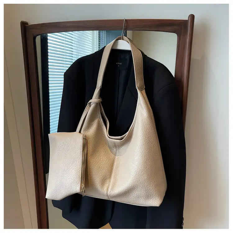 Women Large Capacity Textured Shoulder Bag 2023 — feature 11
