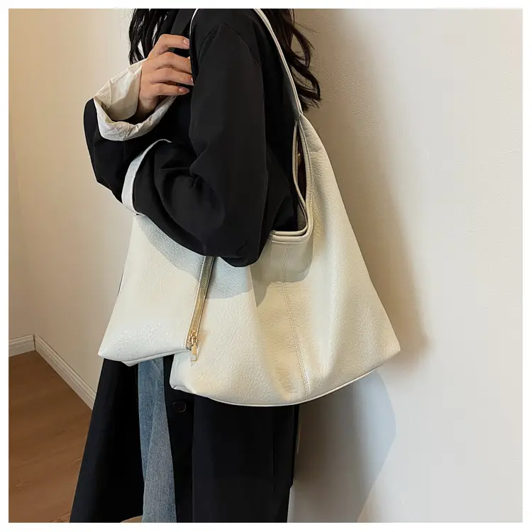 Women Large Capacity Textured Shoulder Bag 2023 — feature 16