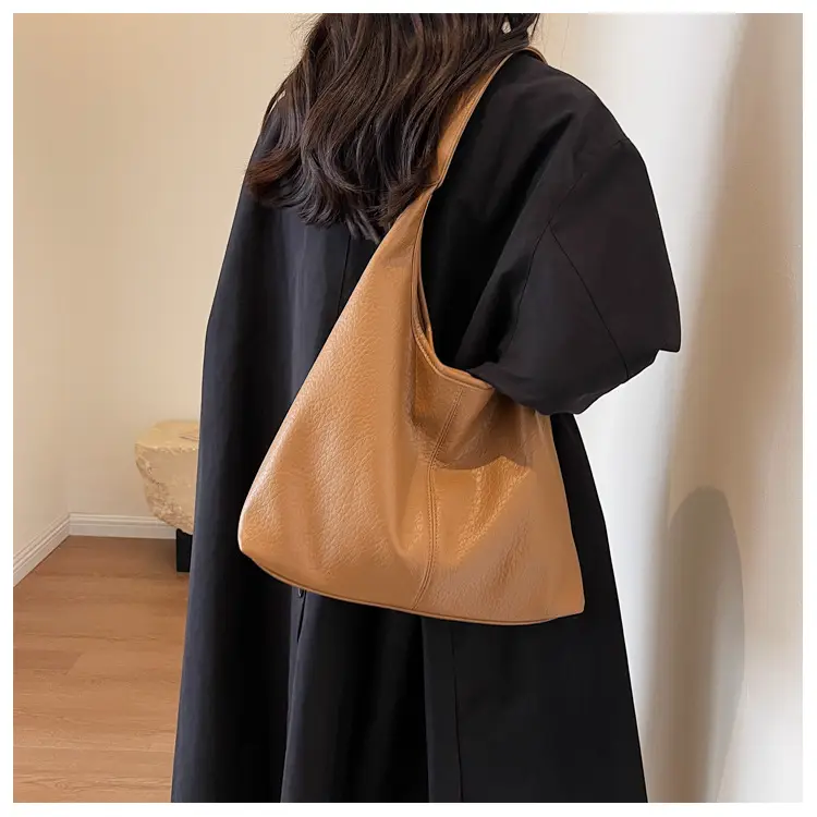 Women Large Capacity Textured Shoulder Bag 2023 — feature 20