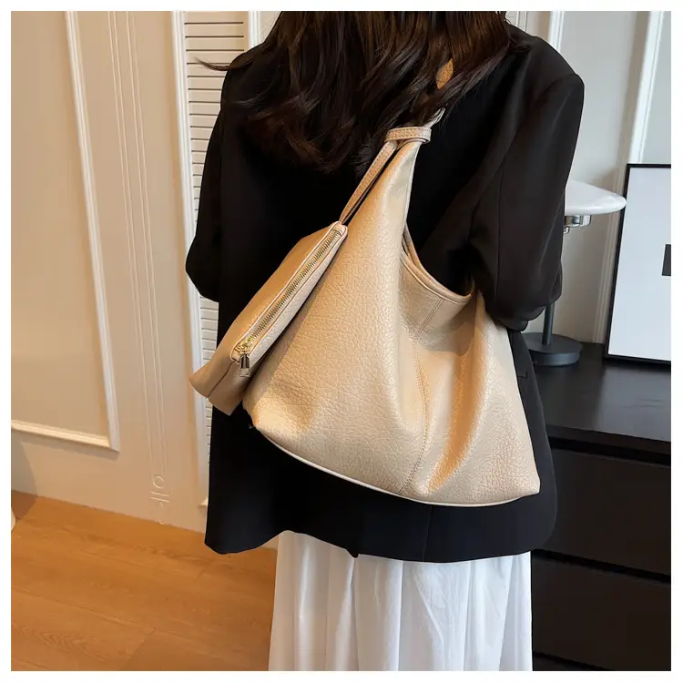 Women Large Capacity Textured Shoulder Bag 2023 — feature 23