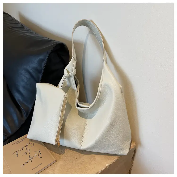 Women Large Capacity Textured Shoulder Bag 2023 — feature 7