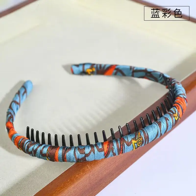 Black Embroidered Headband for Women Face Wash & Makeup Mask - Image 2
