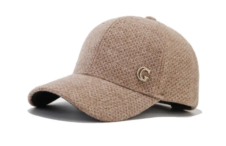 Women's Beige Letter D Cap Winter Warm — feature 9