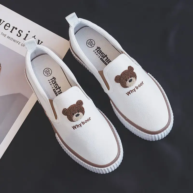Work practice low-top elastic band slip-on women's shoes all-match breathable slip-on bear black canvas shoes - Image 4