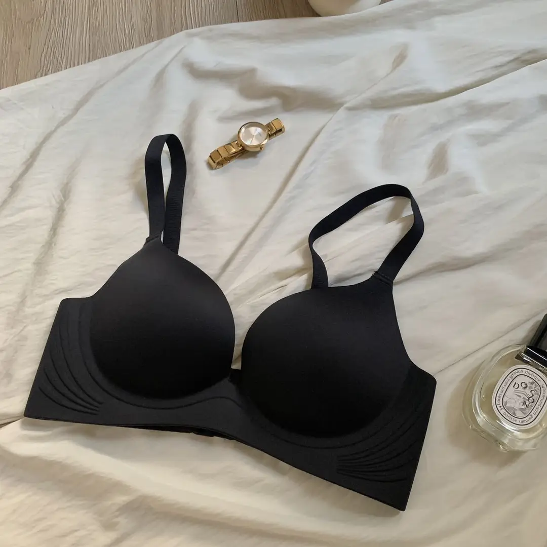 Seamless Underwear no steel ring glossy super soft comfortable soft support anti-sagging large breast bra small thin