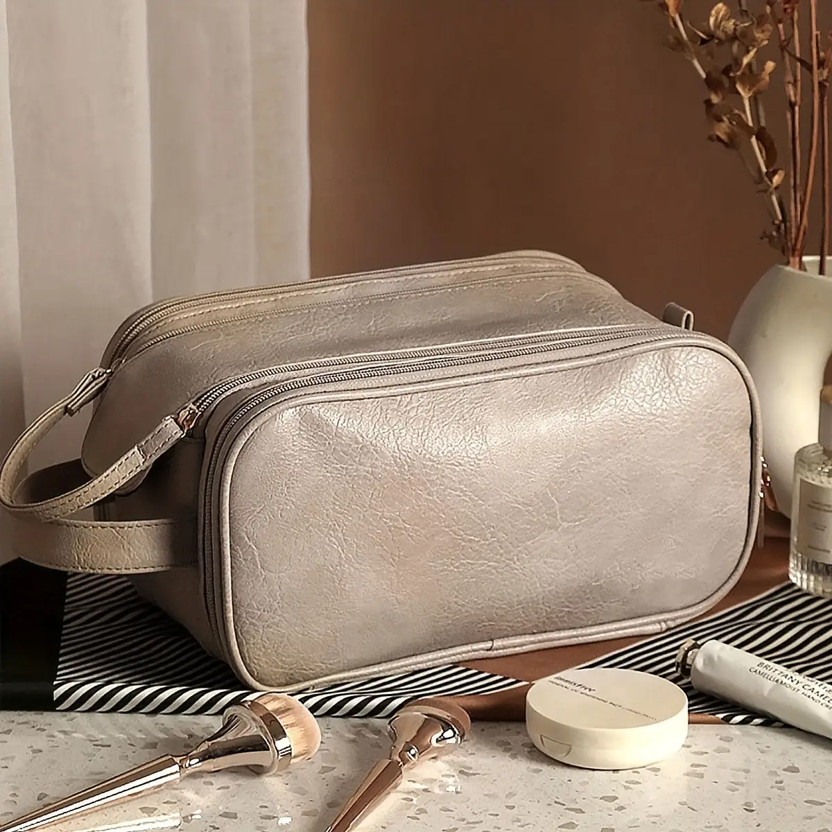 2025 Women's Large Cosmetic Bag Travel Portable Brush Storage — feature 7