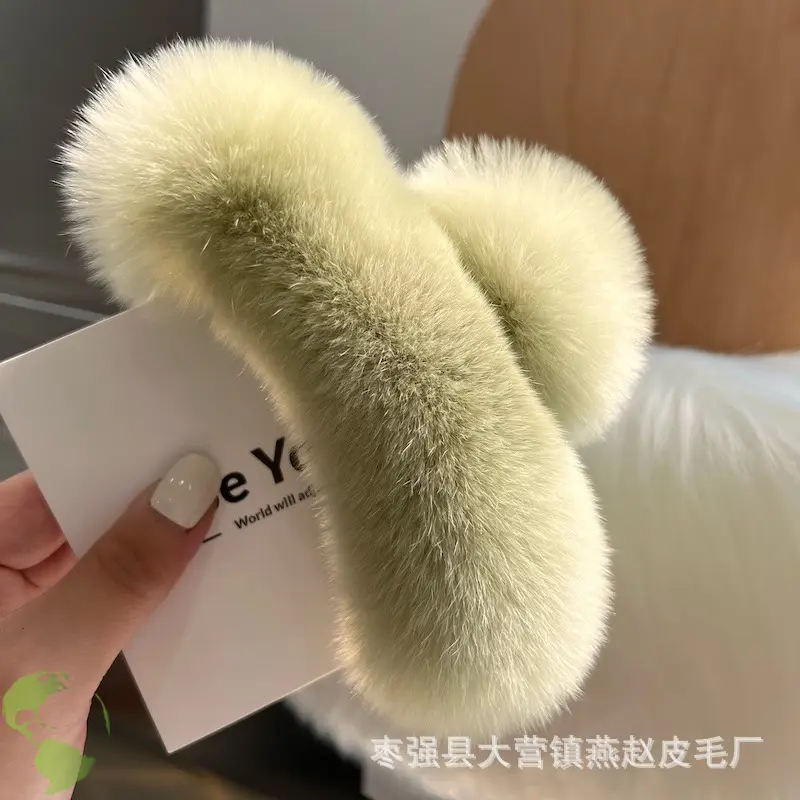 Women Furry Plush Hairpin Clip Blue — feature 20