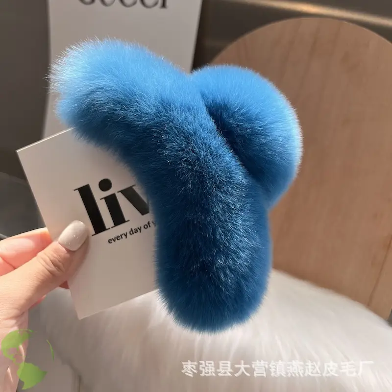 Women Furry Plush Hairpin Clip Blue — feature 16