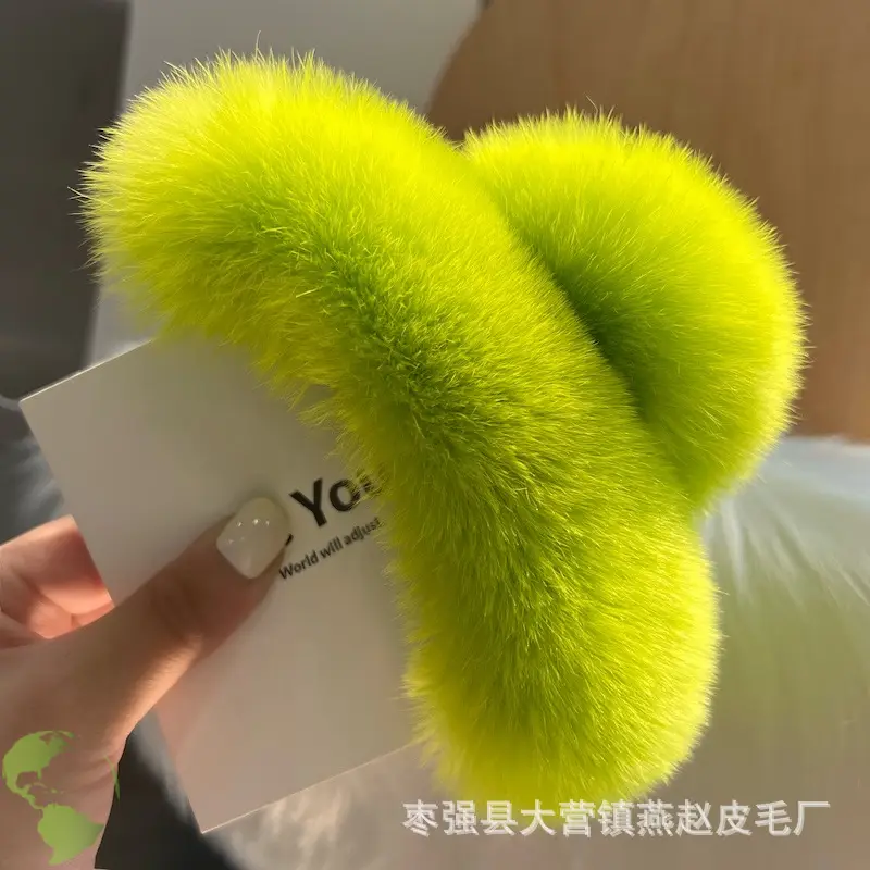 Women Furry Plush Hairpin Clip Blue — feature 2