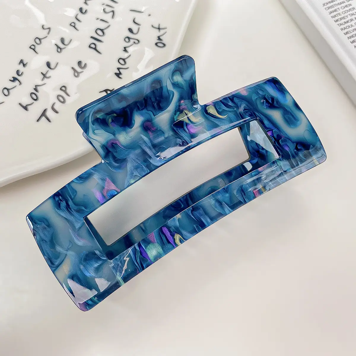 Berphiya Large Acrylic Hair Grab Clip 30g - Image 3