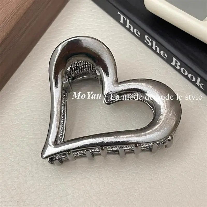 Heart-shaped Metal Hair Clips Silver Gold Women's Back Clip — feature 5