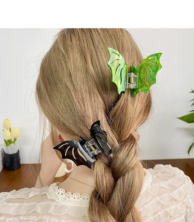 Halloween Bat Hair Clip Red Gothic Style — feature 7