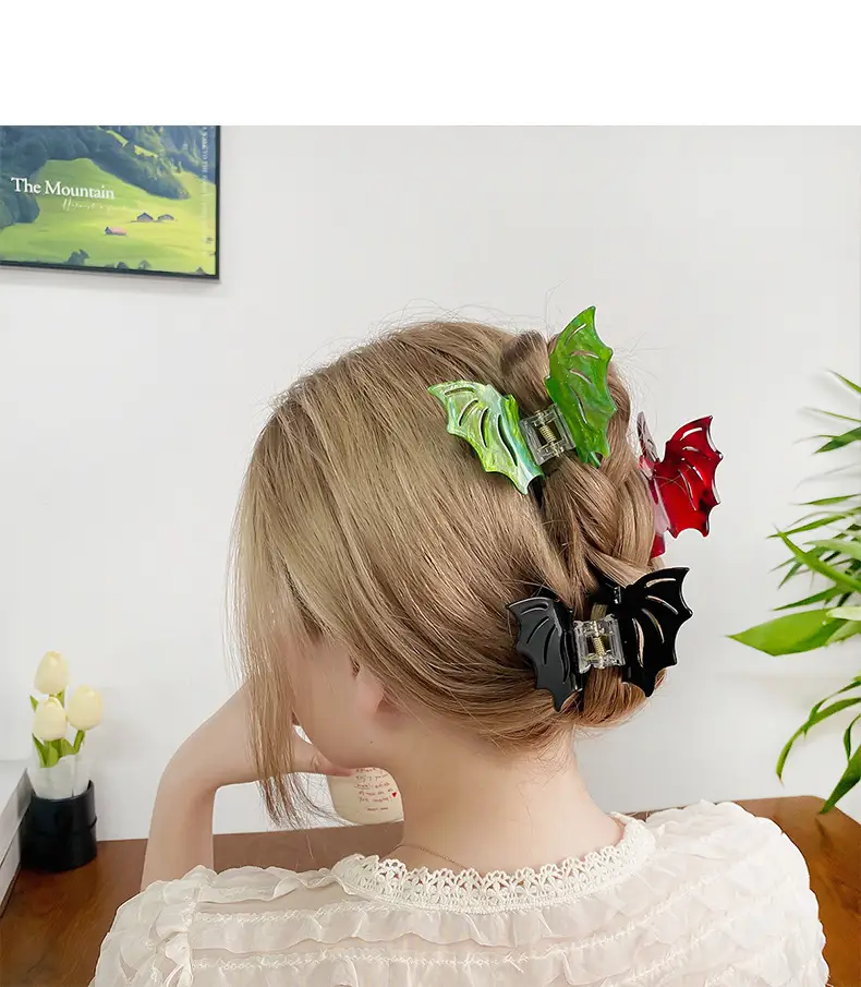 Halloween Bat Hair Clip Red Gothic Style — feature 8