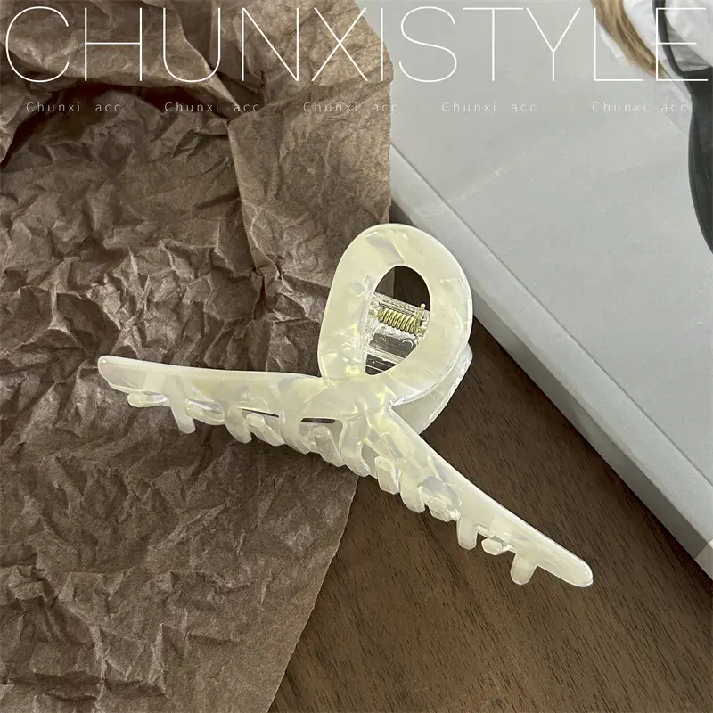 Chinyx Style Imitation Acetate Hairpin with Iridescent Pattern - Image 4