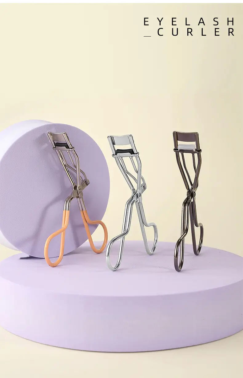 Eyelash Curler with 4 Filled Blades — feature 13