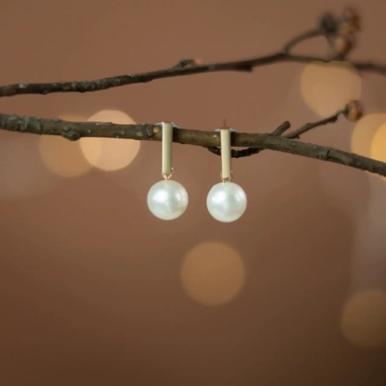 Natural Pearl Earrings for Women, Gold Plated, Niche Design - Image 4