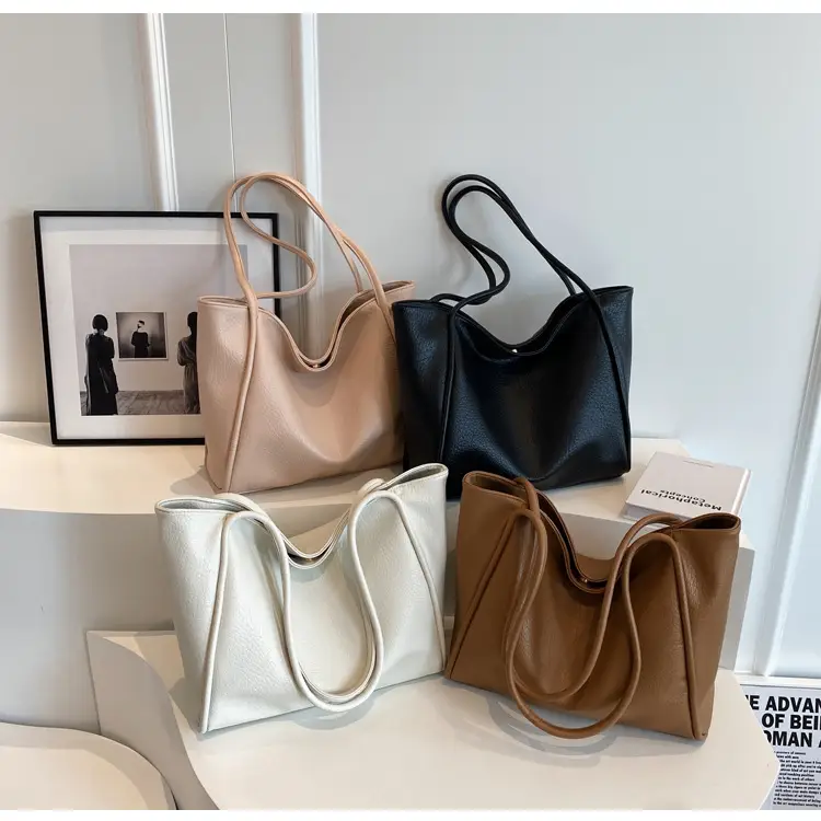 Women Large Capacity Shoulder Bag Beige 2023 — feature 22
