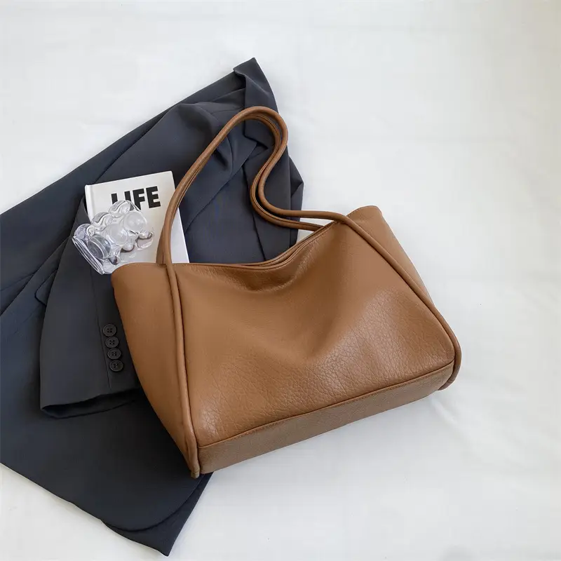 Women Large Capacity Shoulder Bag Beige 2023 - Image 2