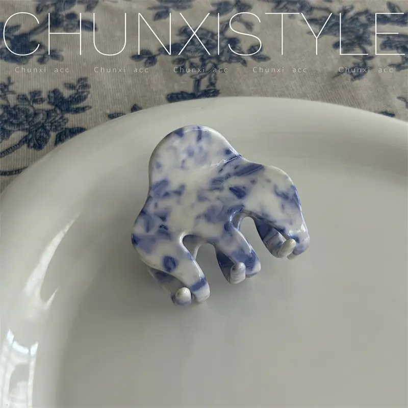 Retro Blue & White Hair Clip Shark Medium Size