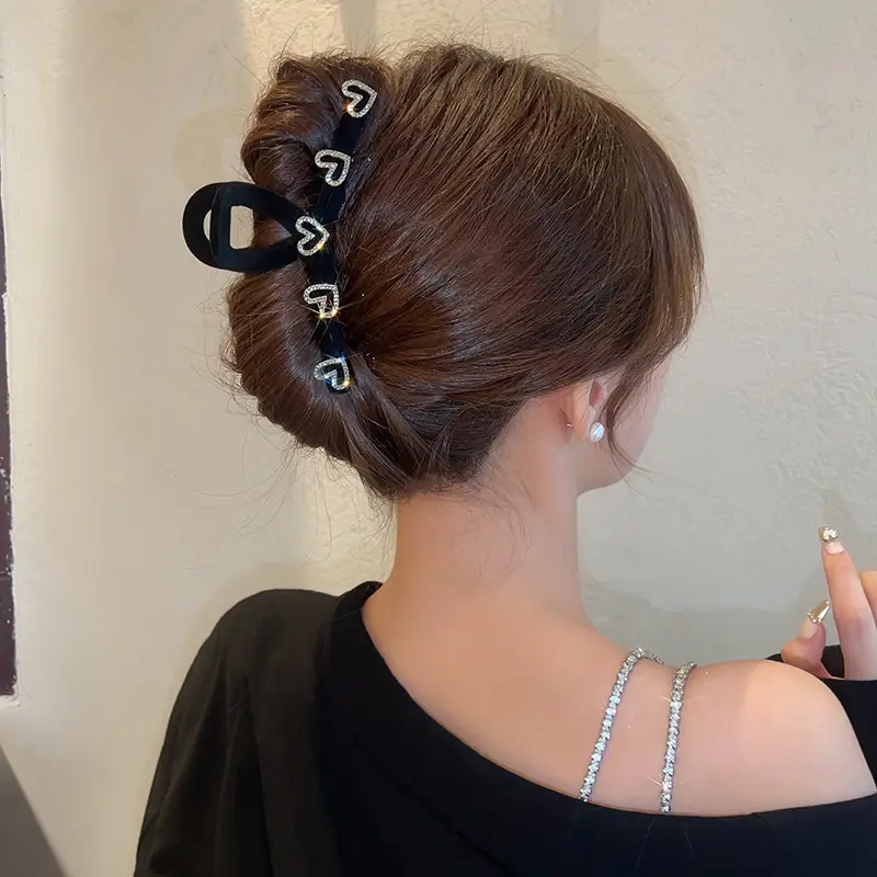 Love Rhinestone Updo Hair Clip with Shark Design — feature 10