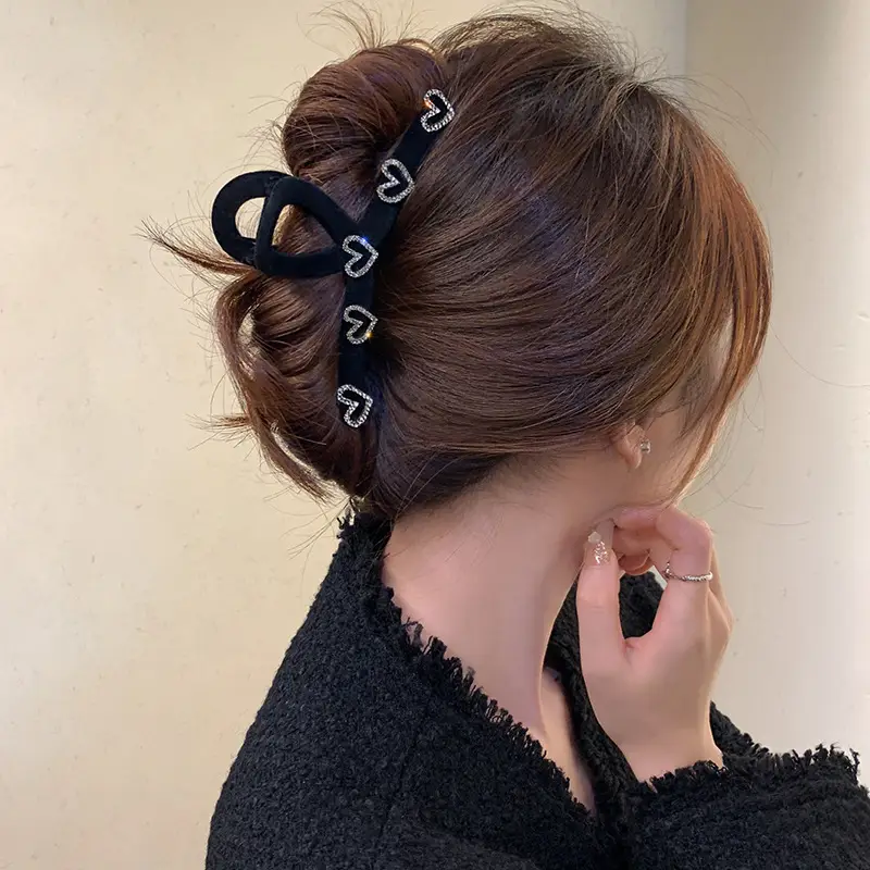Love Rhinestone Updo Hair Clip with Shark Design — feature 15