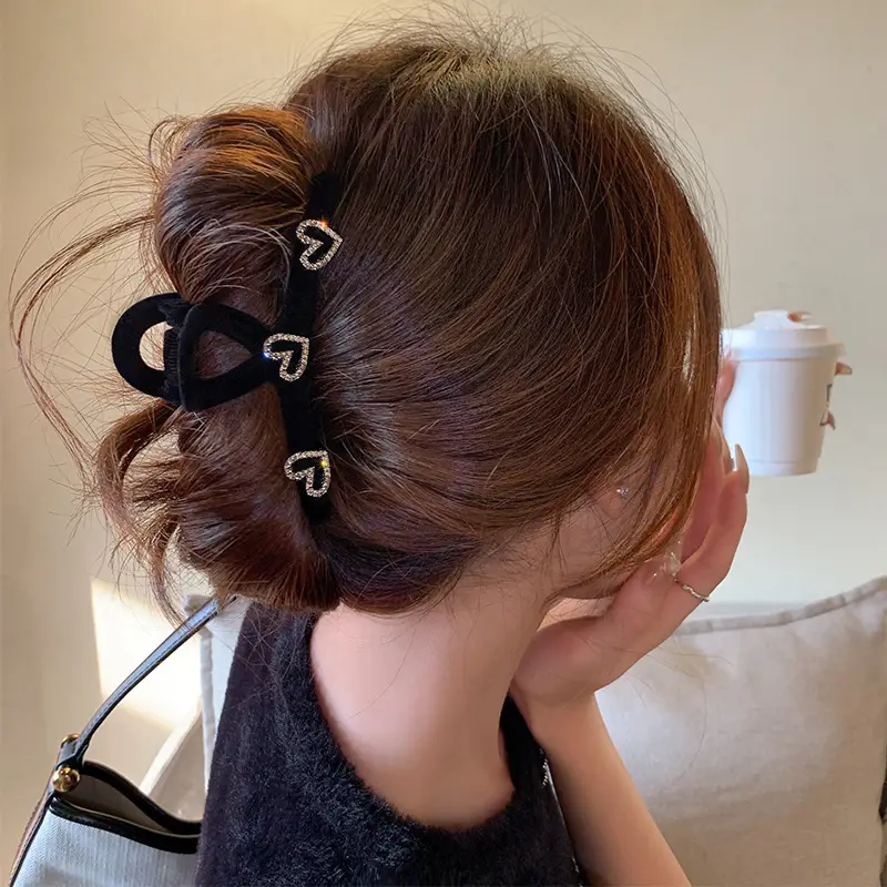 Love Rhinestone Updo Hair Clip with Shark Design — feature 5