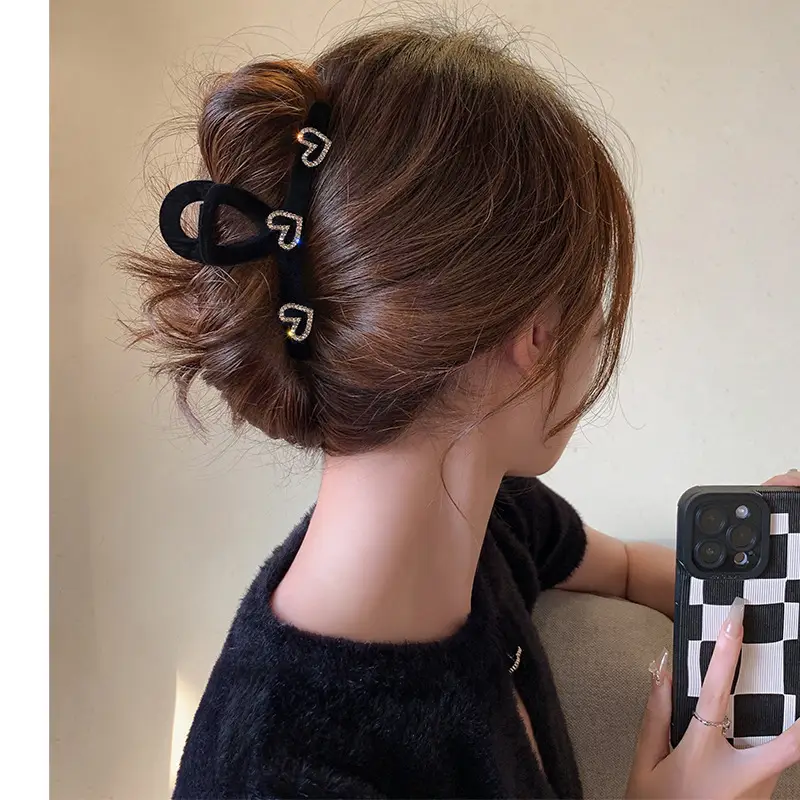 Love Rhinestone Updo Hair Clip with Shark Design — feature 8