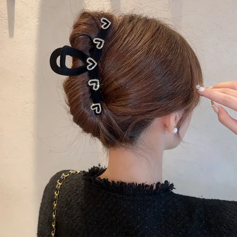 Love Rhinestone Updo Hair Clip with Shark Design — feature 9