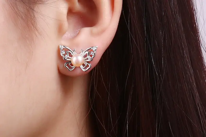 Hollow Butterfly Pearl Earrings for Women — feature 4