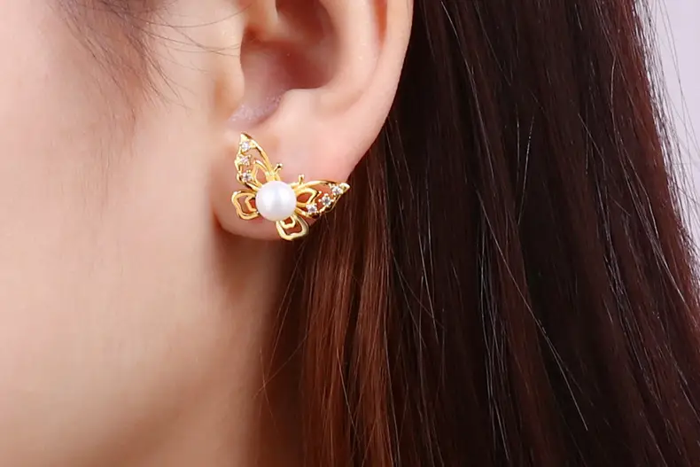 Hollow Butterfly Pearl Earrings for Women — feature 5