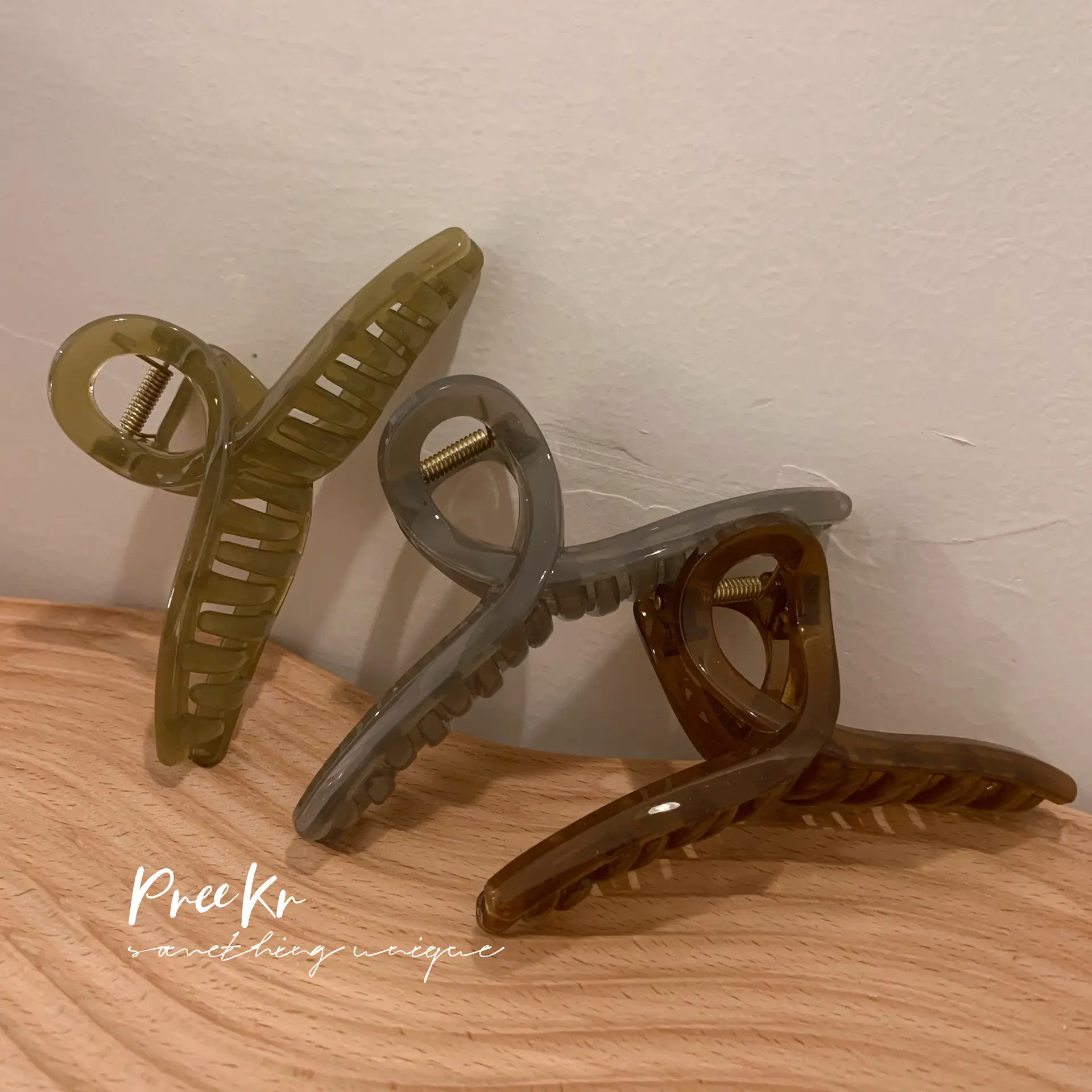 Jelly Color Shark Clip for Bath Back Head — feature 6