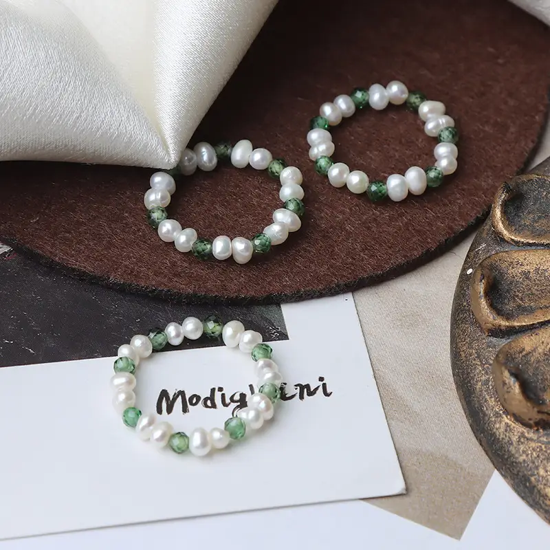 Natural Freshwater Pearl Bracelet Set Green Crystal Stretch - Image 3
