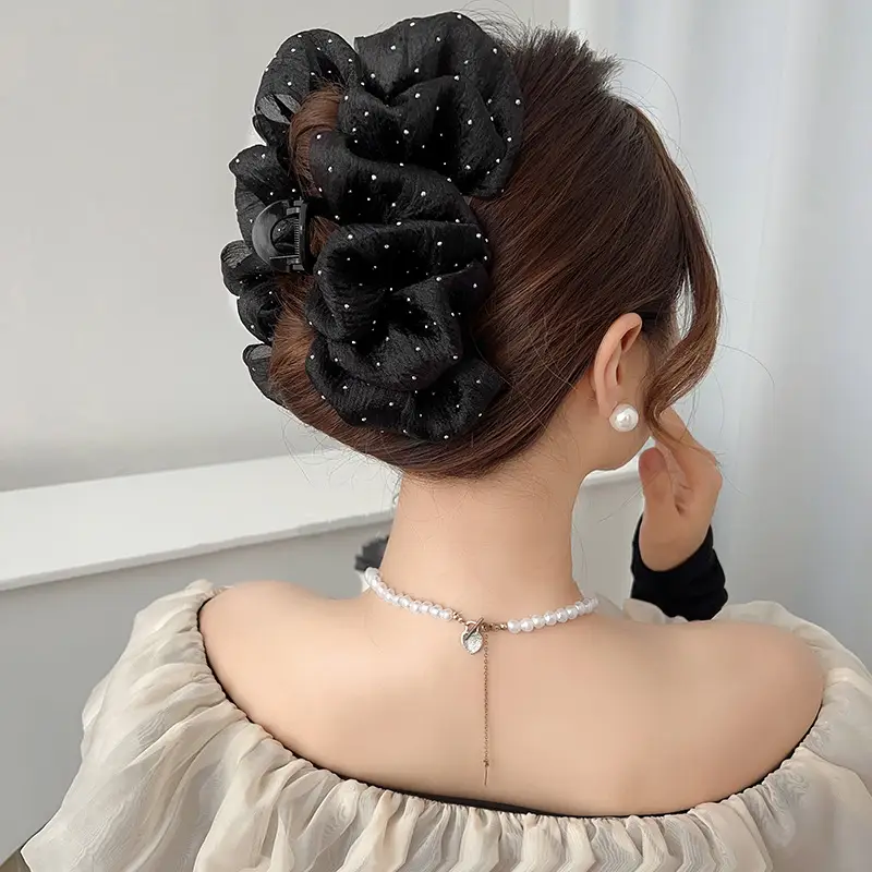 High-End Diamond-Encrusted Mesh Hair Clip for Women — feature 6