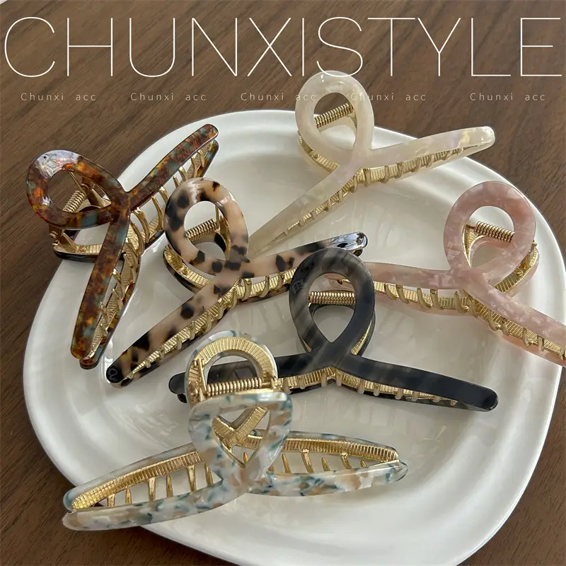Women Acetate Hairpin with Shark Clip for Summer 2023 - Image 12