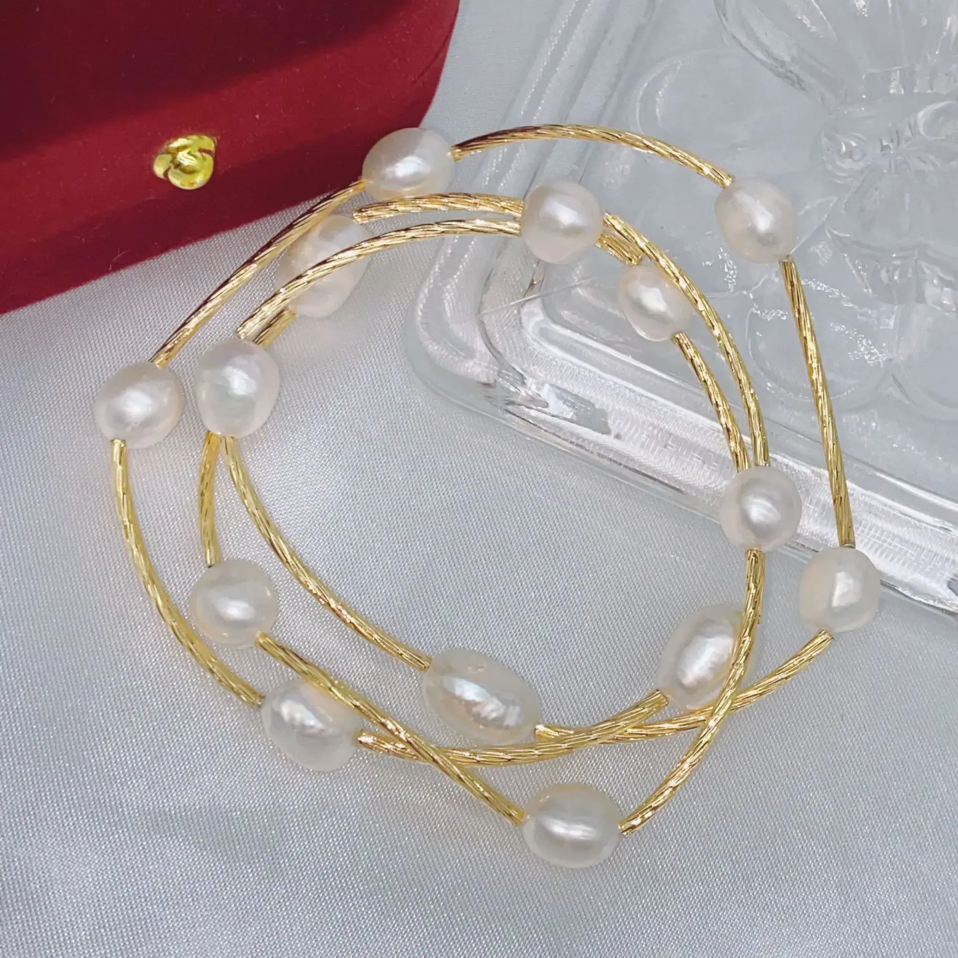 Natural Freshwater Pearl Bracelet with Blue Stones