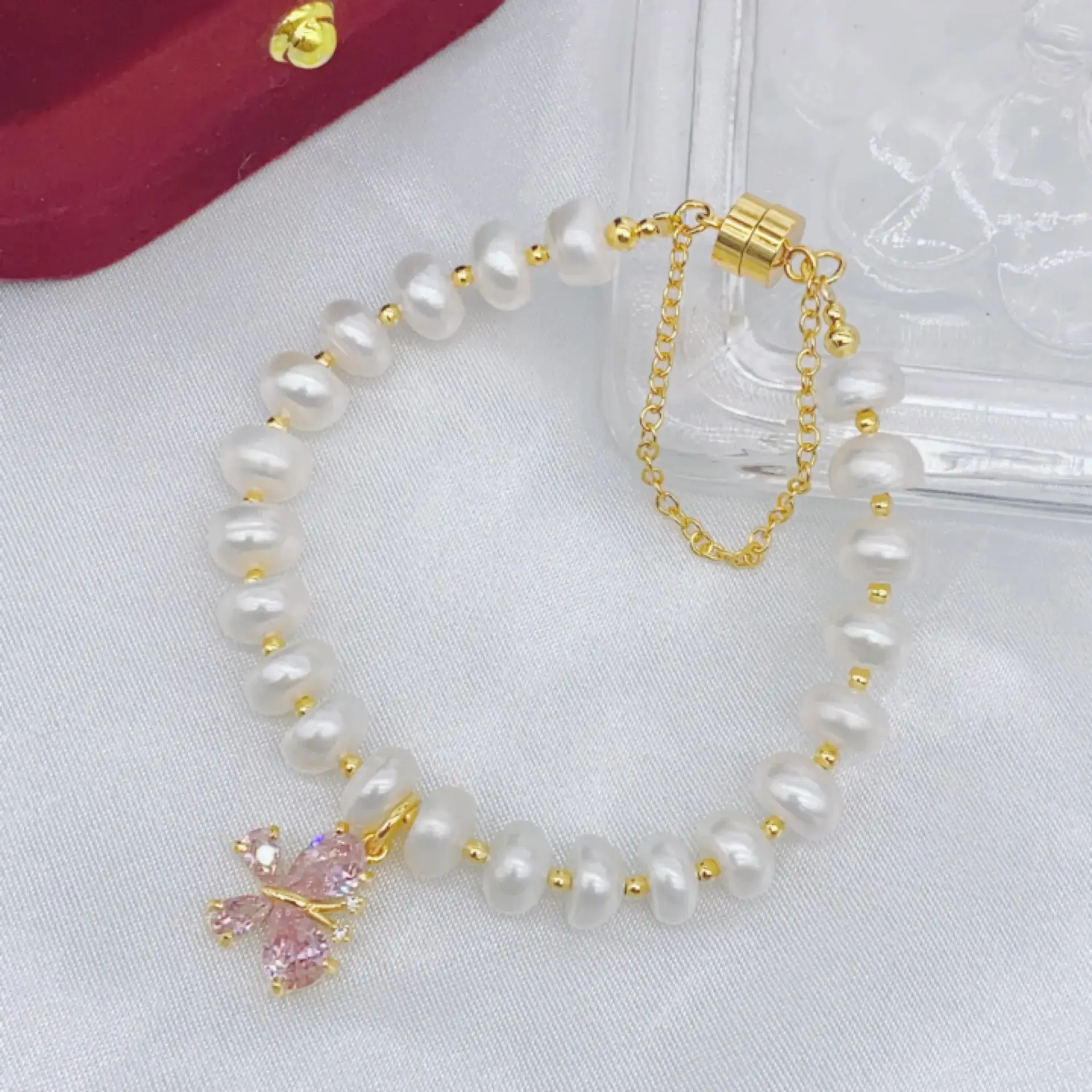 Natural Freshwater Pearl Bracelet with Blue Stones — feature 15