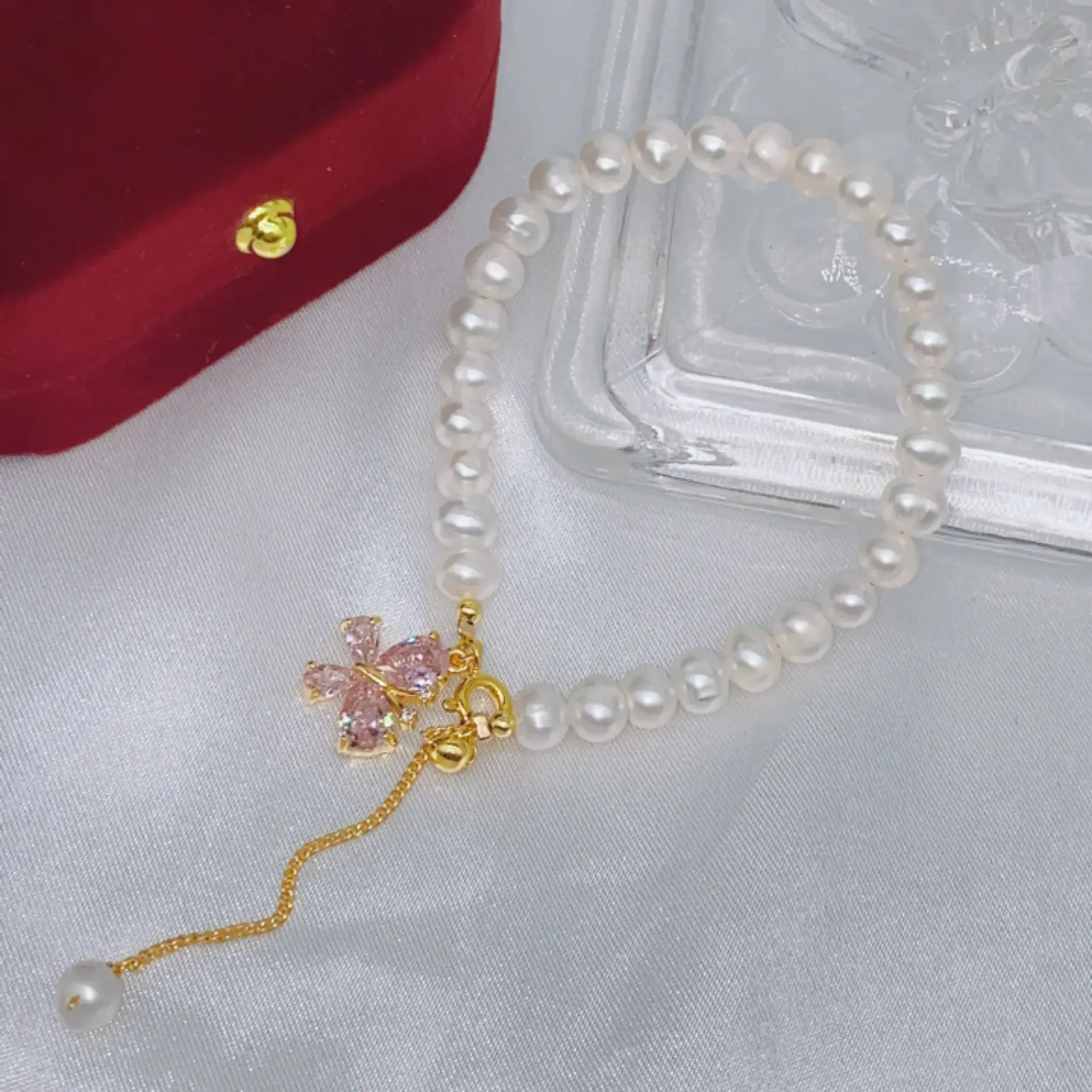 Natural Freshwater Pearl Bracelet with Blue Stones