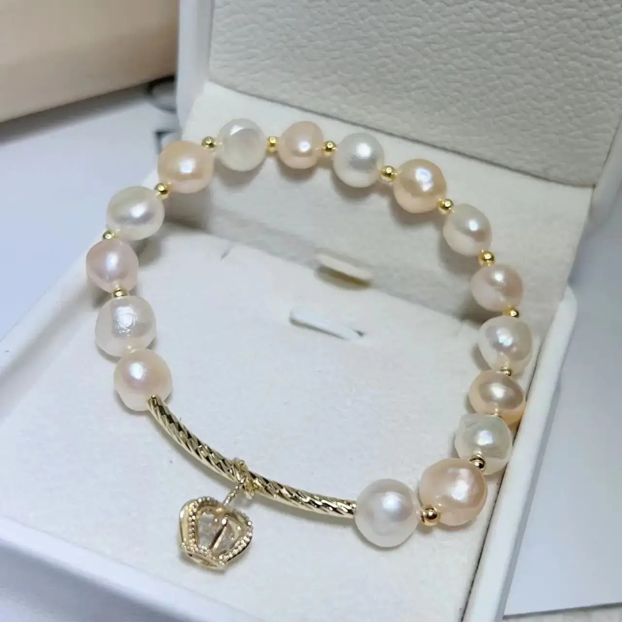 Natural Freshwater Pearl Bracelet with Blue Stones