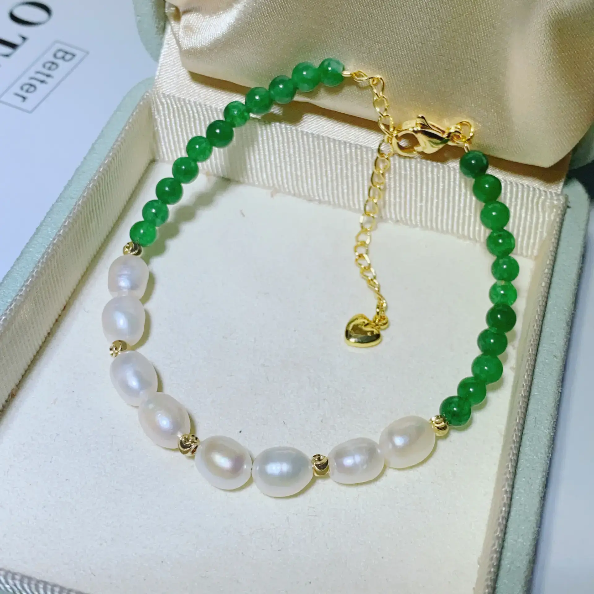 Natural Freshwater Pearl Bracelet with Blue Stones