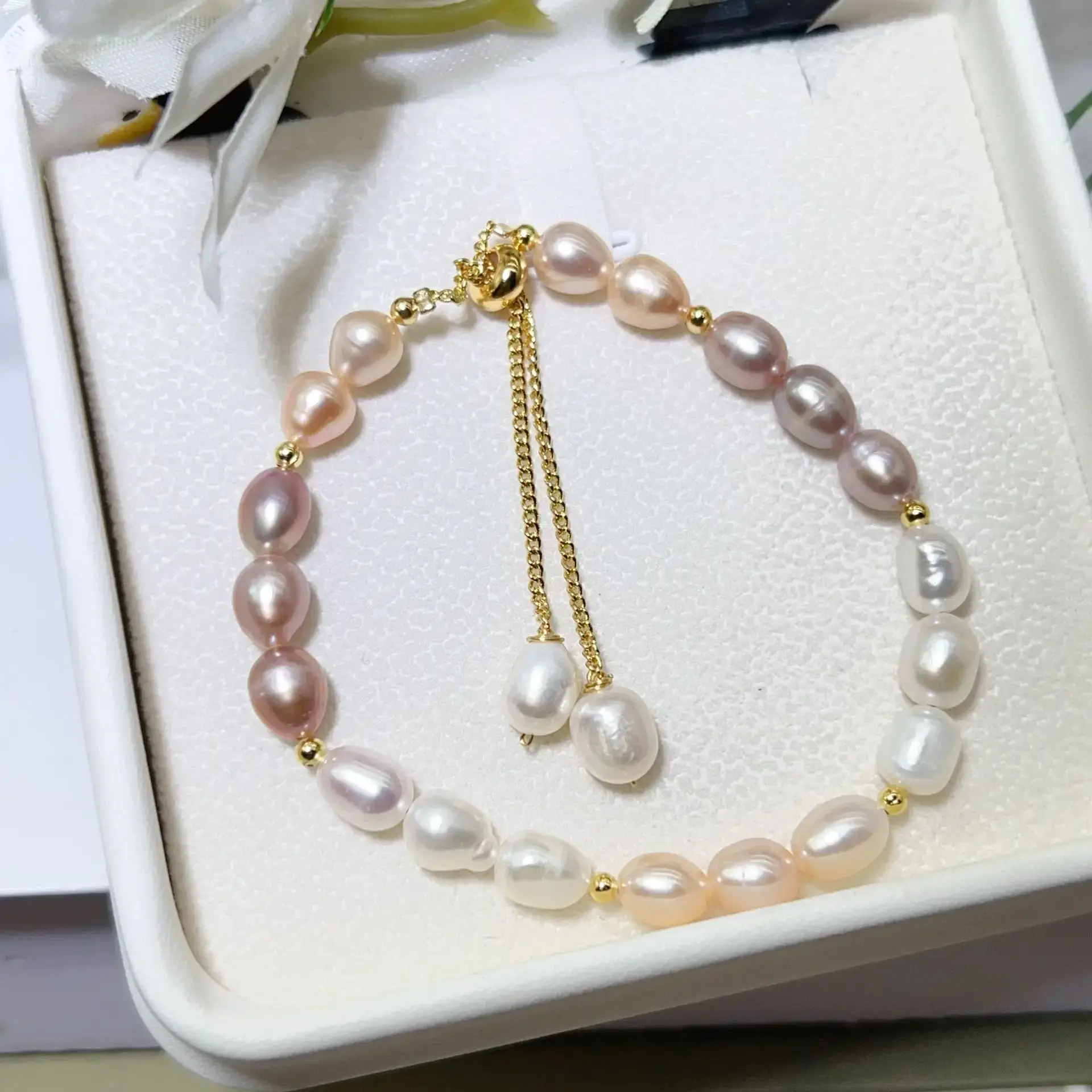 Natural Freshwater Pearl Bracelet with Blue Stones