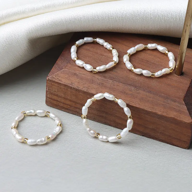 Elastic Pearl Bracelet Natural White Wholesale - Image 3