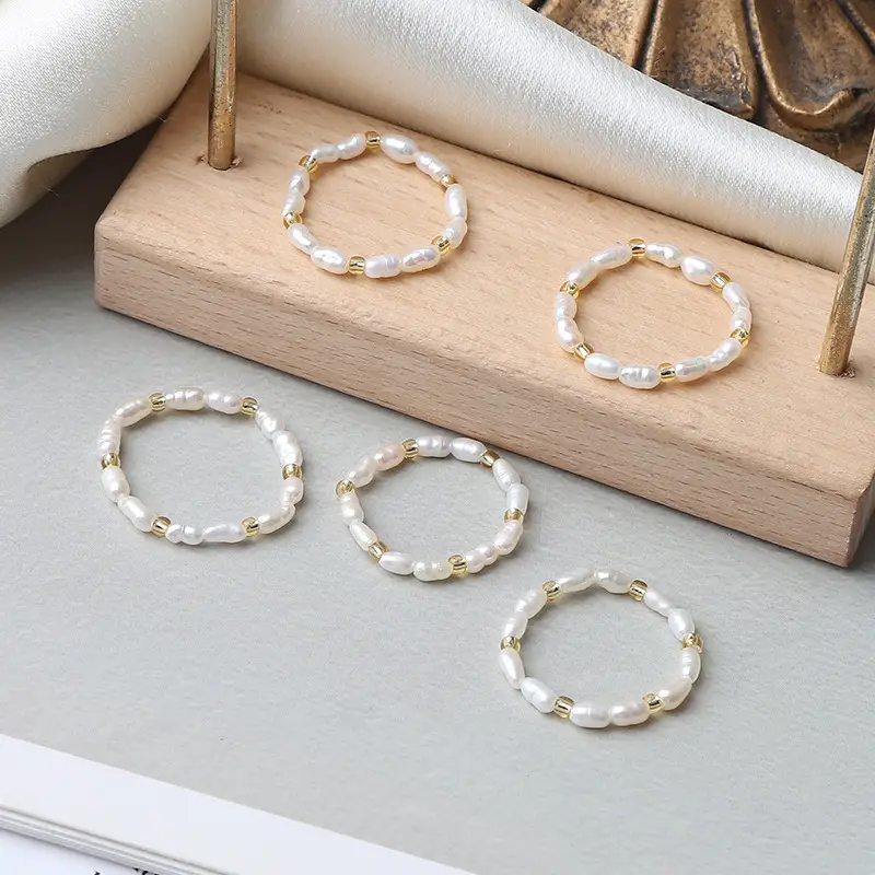 Elastic Pearl Bracelet Natural White Wholesale - Image 4