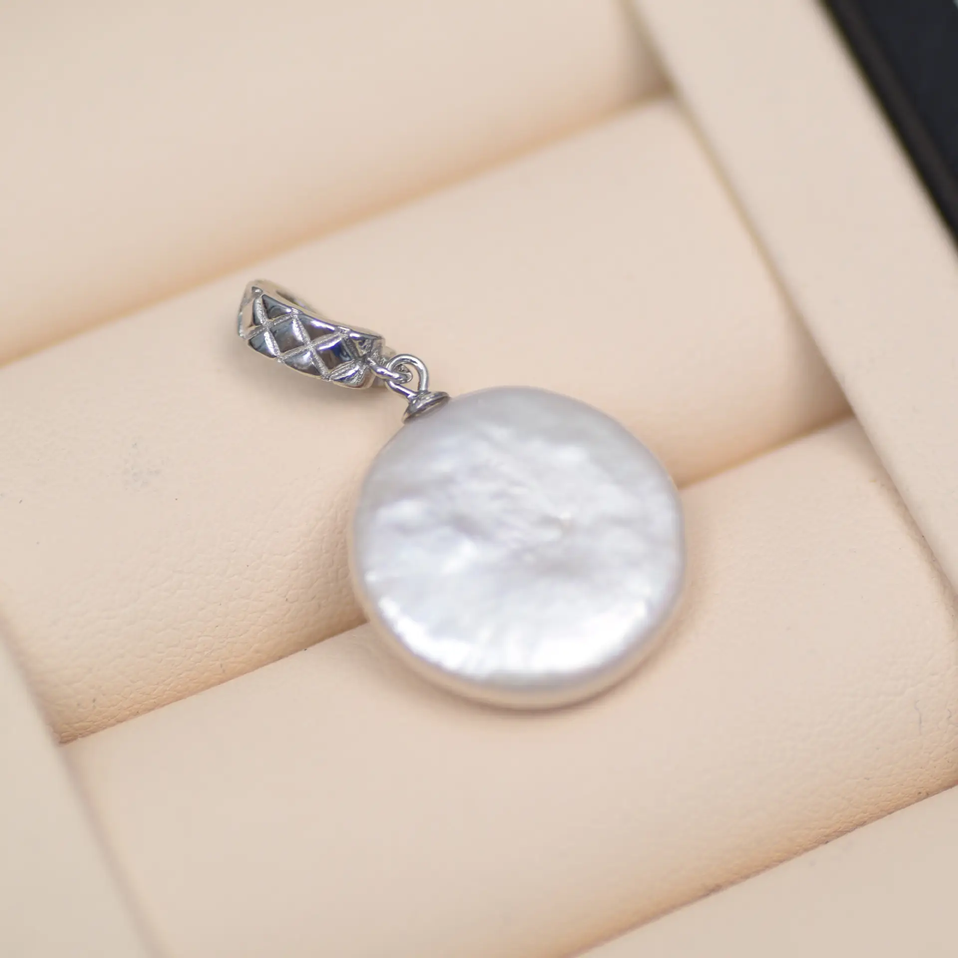 S925 Silver Pearl Pendant with Universal Buckle - Image 10