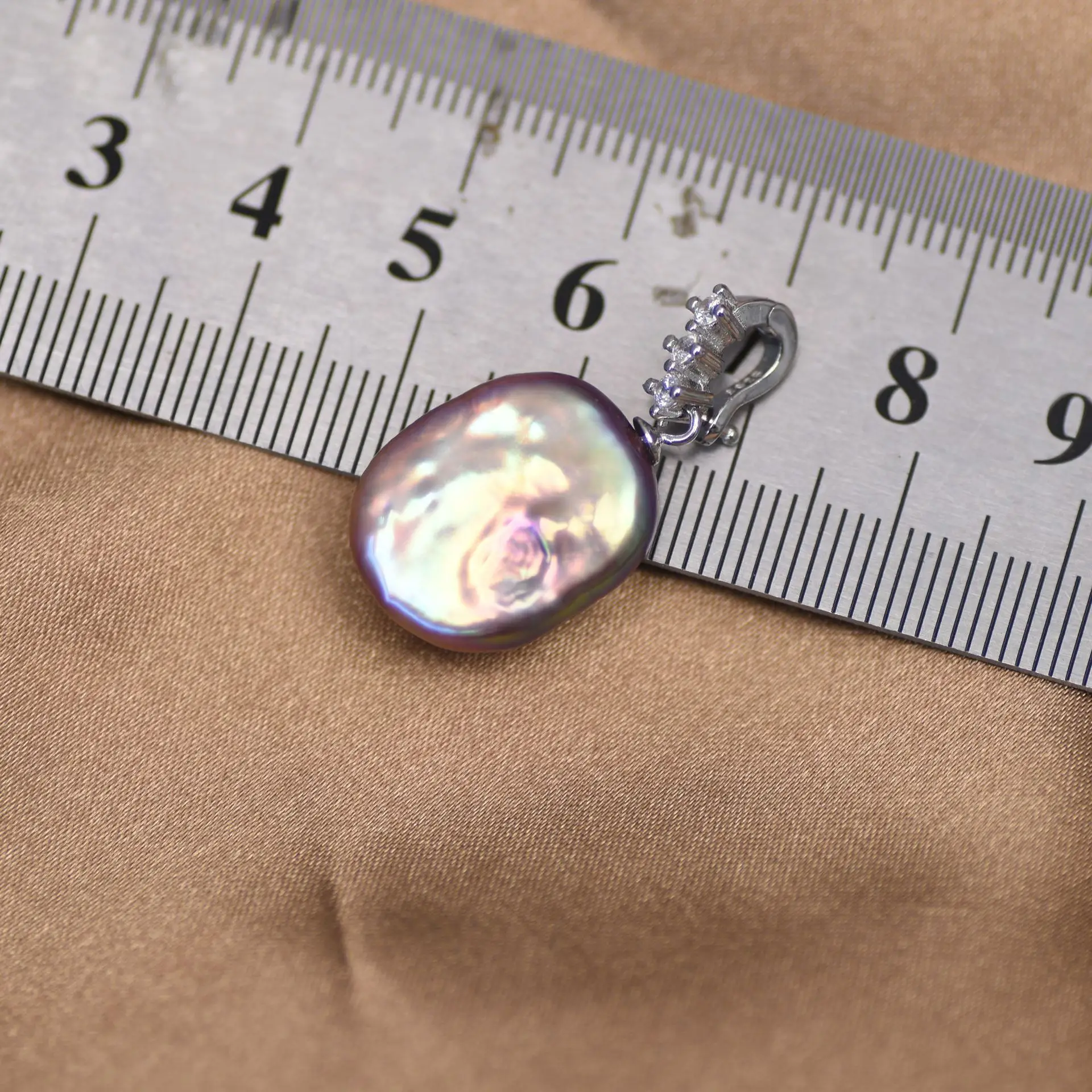 S925 Silver Pearl Pendant with Universal Buckle - Image 2